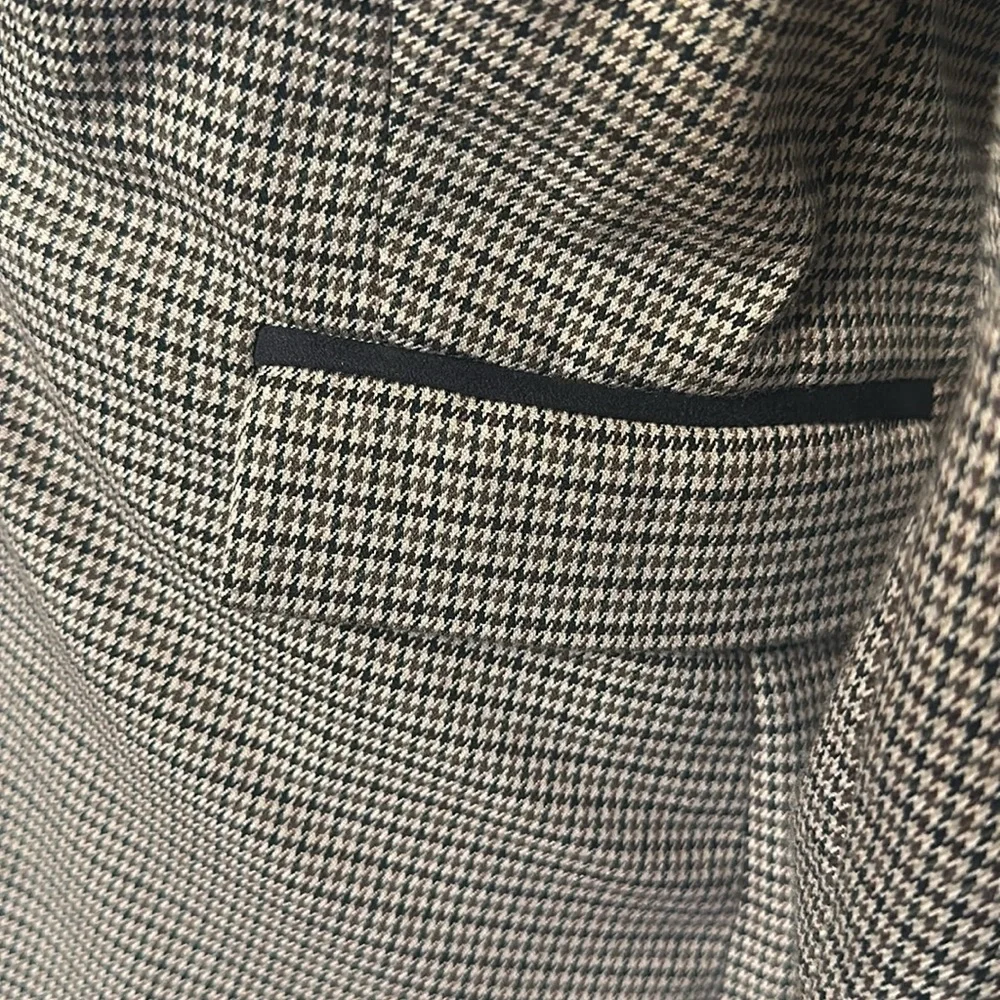 Classic Houndstooth Blazer - Picture 10 of 12